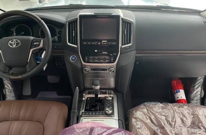 Bán ô tô Toyota Land Cruiser 5.7 VXS sản xuất 2021, màu đen, nhập khẩu chính hãng