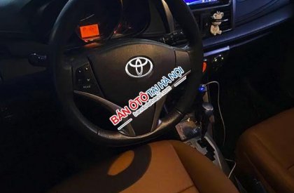 Toyota Yaris 2017 - Cần bán lại xe Toyota Yaris năm sản xuất 2017, màu trắng, nhập khẩu