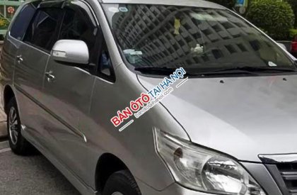 Toyota Innova 2015 - Cần bán Toyota Innova năm 2015, màu bạc còn mới