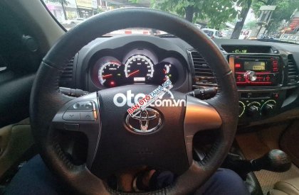 Toyota Fortuner  G  2015 - Cần bán lại xe Toyota Fortuner G đời 2015, màu bạc  