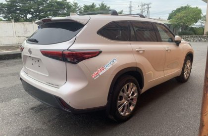 Toyota Highlander Limited AWD 2021 - Bán ô tô Toyota Highlander Limited sản xuất 2021