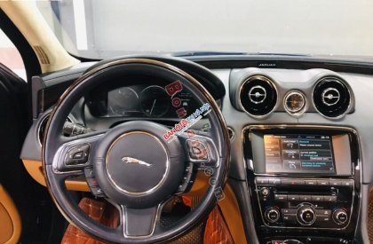 Jaguar XJ 2016 - Bán ô tô Jaguar XJ đời 2016, nhập khẩu
