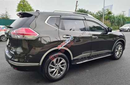 Nissan X trail   2.5 SV Premium 2017 - Cần bán gấp Nissan X trail 2.5 SV Premium 2017, màu xám xe gia đình, giá 735tr