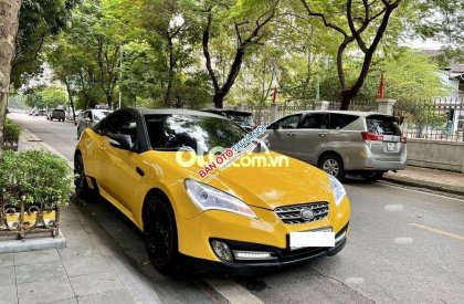 Hyundai Genesis 2010 - Cần bán gấp Hyundai Genesis sản xuất 2010, màu vàng, nhập khẩu nguyên chiếc