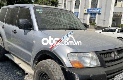 Mitsubishi Pajero Sport 2005 - Bán ô tô Mitsubishi Pajero Sport năm sản xuất 2005, màu bạc xe gia đình, giá chỉ 195 triệu