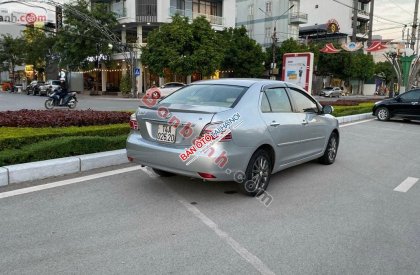 Toyota Vios   MT 2011 - Cần bán gấp Toyota Vios MT đời 2011, màu bạc chính chủ, giá tốt