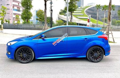 Ford Focus    2016 - Bán Ford Focus sản xuất năm 2016, màu xanh lam còn mới