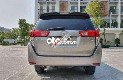 Toyota Innova   G   2017 - Bán xe Toyota Innova G năm 2017, màu xám  