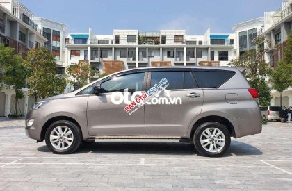 Toyota Innova   G   2017 - Bán xe Toyota Innova G năm 2017, màu xám  