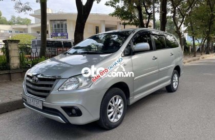 Toyota Innova   E 2015 - Bán Toyota Innova E đời 2015, màu bạc xe gia đình