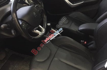 Peugeot 208   1.6L Facelift   2015 - Cần bán lại xe Peugeot 208 1.6L Facelift đời 2015, màu đỏ, xe nhập