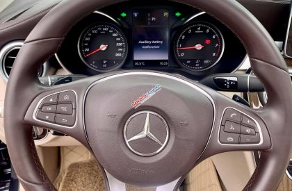 Mercedes-Benz C250 2017 - Mercedes C250 Exclusive model 2017 xanh cavansite nội thất kem trẻ trung, xe cam kết nguyên bản