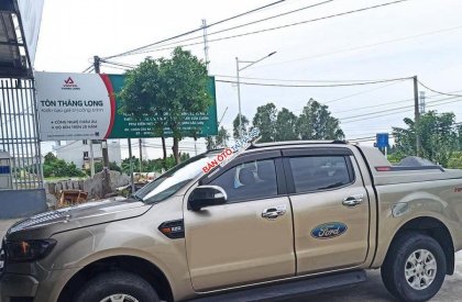 Ford Ranger   XLS  2015 - Cần bán gấp Ford Ranger XLS đời 2015, nhập khẩu nguyên chiếc số sàn, giá 422tr