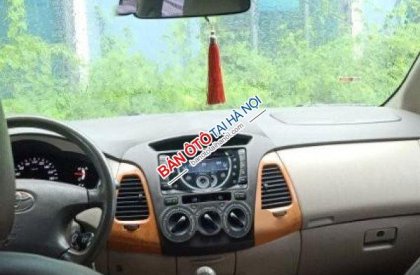 Toyota Innova   G  2010 - Bán ô tô Toyota Innova G đời 2010, màu nâu chính chủ