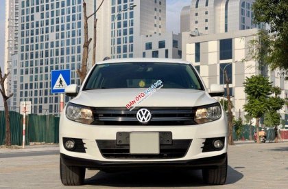 Volkswagen Tiguan 2012 - Bán Volkswagen Tiguan đời 2012, màu trắng