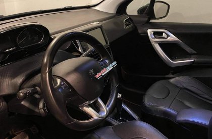 Peugeot 208   2016 - Cần bán gấp Peugeot 208 sản xuất năm 2016, màu xanh đen, xe nhập còn mới, 465tr