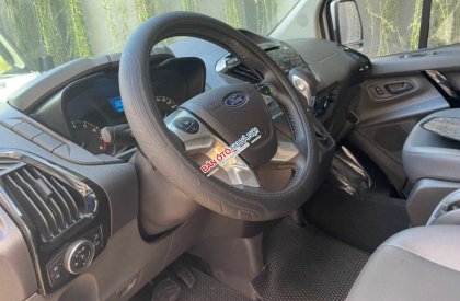 Ford Tourneo   2.0 AT   2020 - Cần bán lại xe Ford Tourneo 2.0 AT 2020, màu bạc