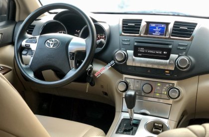 Toyota Highlander LE 2011 - Bán Toyota Highlander LE năm 2011, giá chỉ 760 triệu