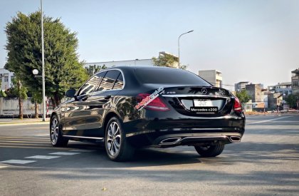 Mercedes-Benz AT 2017 - Bán Mercedes C200 AT 2017, màu đen nội thất kem, 1 chủ, chạy 45062 km, biển Hà Nội