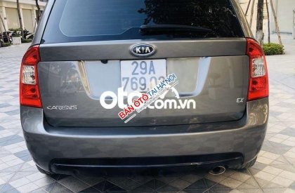 Kia Carens MT 2013 - Cần bán Kia Carens MT đời 2013, màu xám còn mới, 262 triệu