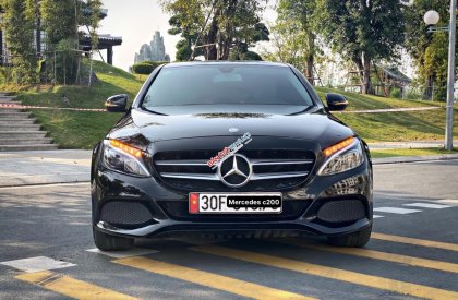 Mercedes-Benz AT 2017 - Bán Mercedes C200 AT 2017, màu đen nội thất kem, 1 chủ, chạy 45062 km, biển Hà Nội