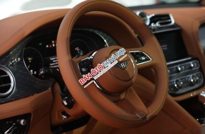 Bentley   AT 2021 - Bán xe Bentley Bentayga AT đời 2021, màu đen, nhập khẩu nguyên chiếc  