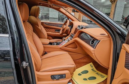 Bentley 2021 - Cần bán xe Bentley Bentayga First Edition One 2021 nhập khẩu nguyên chiếc
