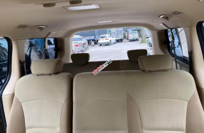 Hyundai Starex 2017 - Bán Hyundai Starex 9 chỗ đời cuối 2017, máy dầu, số sàn. Xe nhập khẩu, odo 5,5 vạn km