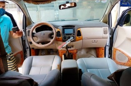 Toyota Innova MT 2008 - Bán Toyota Innova MT năm 2008, màu bạc