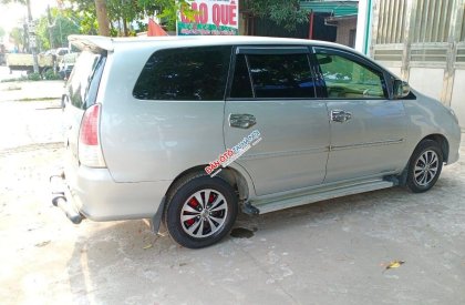 Toyota Innova MT 2008 - Bán Toyota Innova MT năm 2008, màu bạc