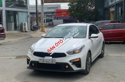 Kia Cerato MT 2020 - Cần bán gấp Kia Cerato MT năm 2020, màu trắng, giá cạnh tranh