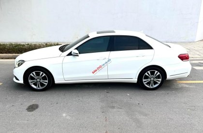 Mercedes-Benz E250 AT 2014 - Mercedes E250 model 2015 màu trắng nội thất đen sạch sẽ, xe cực chất và lành