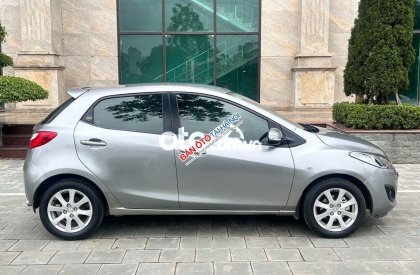 Mazda 2 2015 - Cần bán lại xe Mazda 2 1.5AT sản xuất năm 2015, màu bạc 
