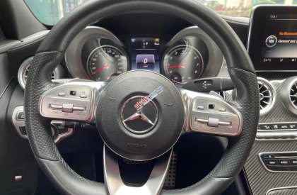 Mercedes-Benz C300 AMG 2018 - Chính chủ bán Mercedes-Benz C300 AMG model 2018 độ nhiều đồ chơi, full lịch sử hãng, liên hệ ngay 0989866544