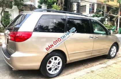 Toyota Sienna LE 3.5 AT 2010 - Cần bán lại xe Toyota Sienna LE 3.5 AT sản xuất năm 2010, màu vàng, nhập khẩu, 618tr