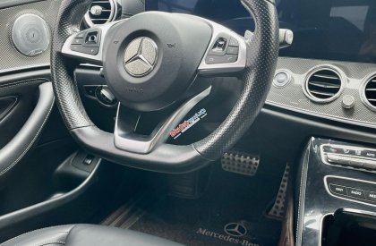 Mercedes-Benz E300 AMG 2017 - Bán Mercedes E300 AMG Model 2018