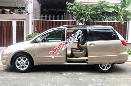 Toyota Sienna LE 3.5 AT 2010 - Cần bán lại xe Toyota Sienna LE 3.5 AT sản xuất năm 2010, màu vàng, nhập khẩu, 618tr