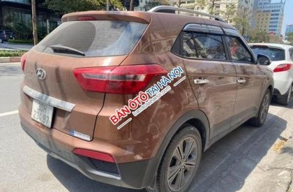 Hyundai Creta 2017 - Cần bán lại xe Hyundai Creta năm sản xuất 2017, màu nâu còn mới, giá tốt