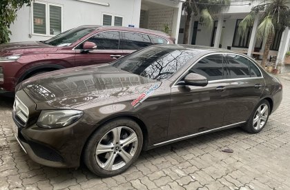 Mercedes-Benz E250 2017 - E250 model 2018 cực đẹp nâu nội thất đen