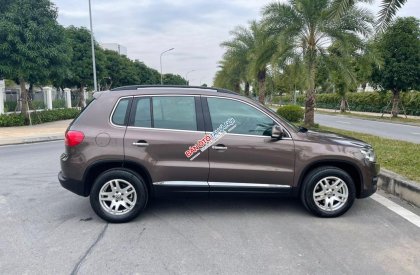 Volkswagen Tiguan 2015 - Chính chủ gia đình bán Volkswagen Tiguan 2.0 AT 4x4 sx 2015, nhập khẩu, ít sử dụng, giá bán 620 triệu