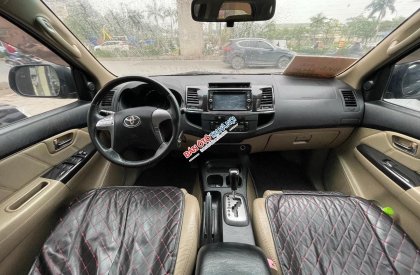 Toyota Fortuner 2014 - Màu đen