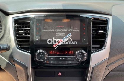 Mitsubishi Triton 2019 - Màu đỏ, nhập khẩu nguyên chiếc giá hữu nghị
