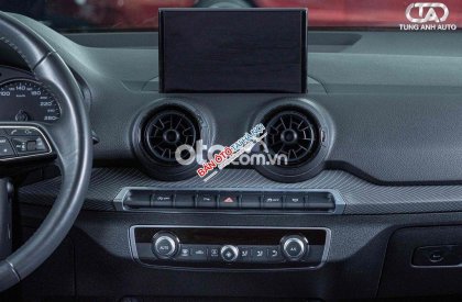 Audi Q2 2018 - Màu vàng, xe nhập