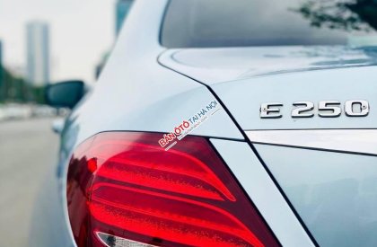 Mercedes-Benz E250 2017 - Màu bạc, nhập khẩu