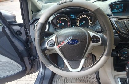 Ford Fiesta 2015 - Màu xám, giá 355tr