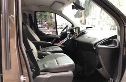 Ford Tourneo 2019 - Số tự động, màu nâu