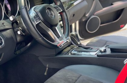 Mercedes-Benz C300 2013 - Ghế da lộn dây đai đỏ, giá ưu đãi