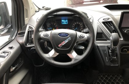 Ford Tourneo 2019 - Số tự động, màu nâu