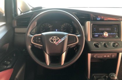 Toyota Innova 2019 - Số tay, biển Hà Nội