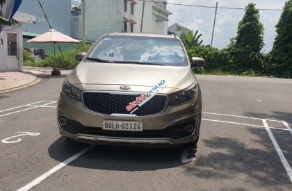 Kia Sedona 2017 - Cần bán lại xe đăng ký 2017 mới 95% giá 879tr